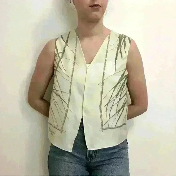 Pastel  Vest - Picture 3 of 6